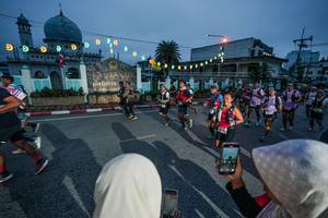 BIB: 
                            <button type="button" onclick="openModal(26232921)" class="btn btn-primary btn-sm float-right btn-popup" data-toggle="modal" data-target=".modal-high-quality">
                        <i class="fas fa-shopping-cart"></i> Add to Cart
                    </button>
                                            <button type="button" onclick="isThisMe(26232921, true)" class="btn btn-success btn-sm float-right btn-popup btn-isme hidden" data-toggle="tooltip" data-placement="bottom" title="นี่คือรูปของคุณใช่ไหม คลิกที่นี่เพื่อเอาเข้าอัลบั้ม">
                        <i class="fas fa-plus"></i> Add to album
                    </button>
                    <button type="button" onclick="isThisMe(26232921, false)" class="btn btn-warning btn-sm float-right btn-popup btn-isnotme hidden">
                        <i class="fas fa-ban"></i> Remove from album
                    </button>